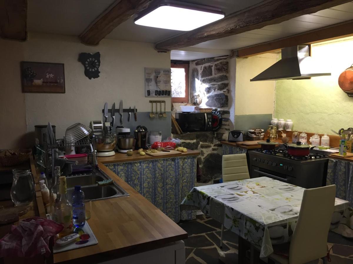 Chambres D'Hotes Le Lepadou-Bas Сен-Шелі-д'Обрак Екстер'єр фото
