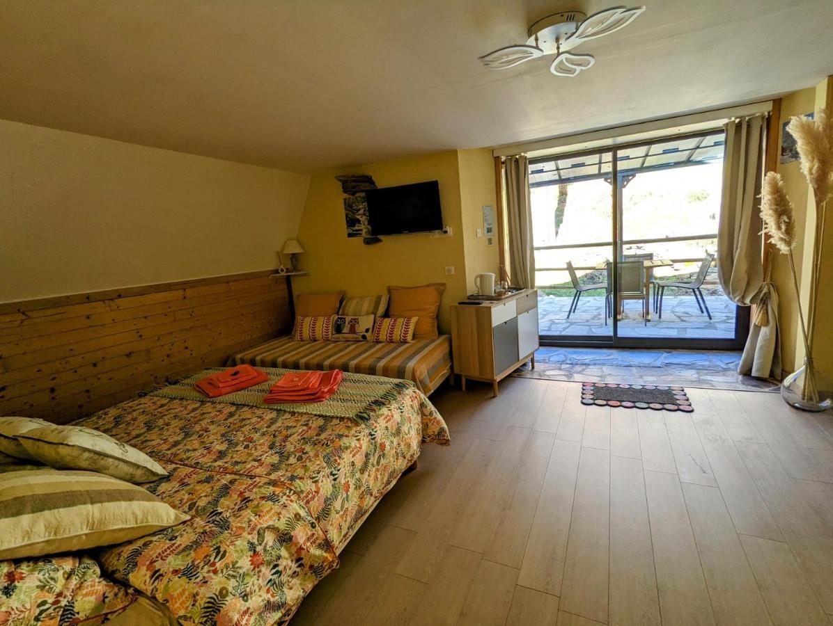 Chambres D'Hotes Le Lepadou-Bas Сен-Шелі-д'Обрак Екстер'єр фото