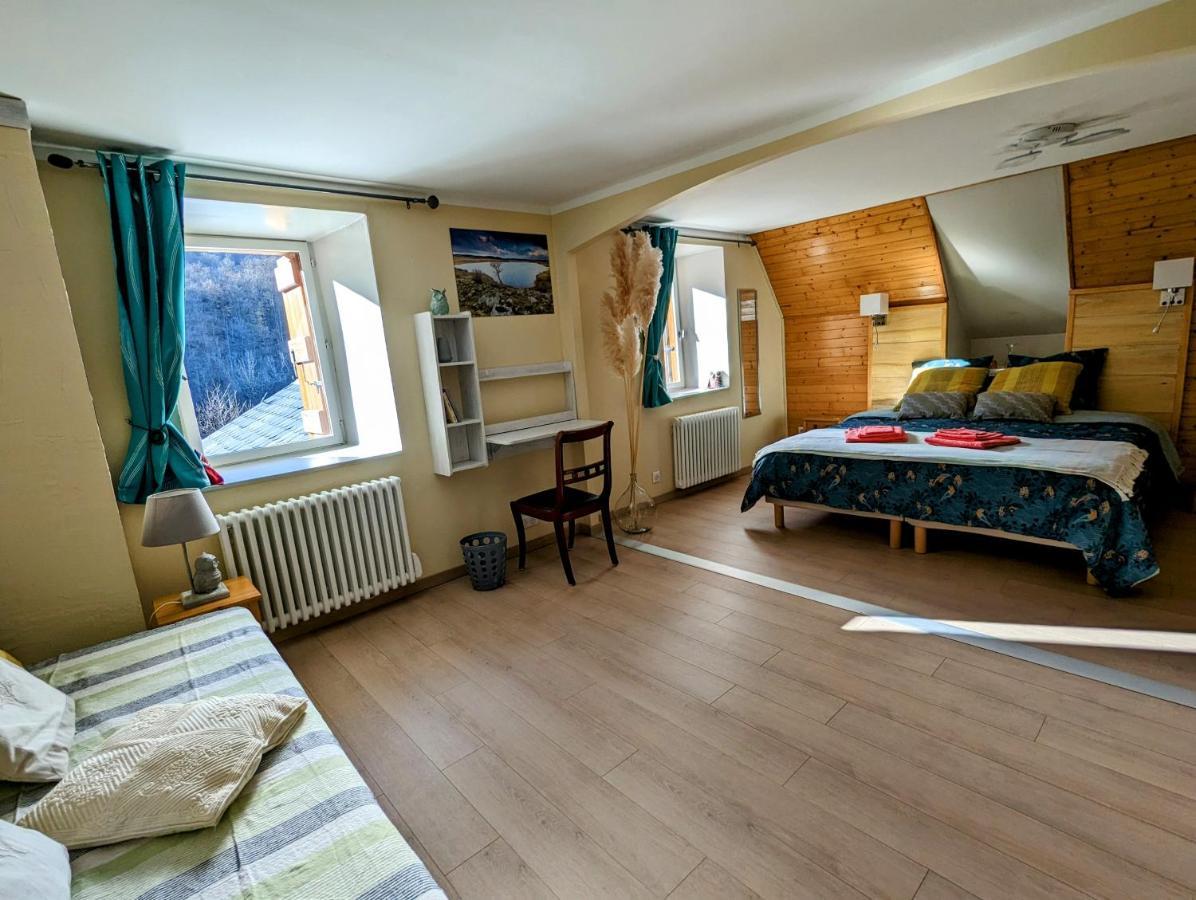 Chambres D'Hotes Le Lepadou-Bas Сен-Шелі-д'Обрак Екстер'єр фото