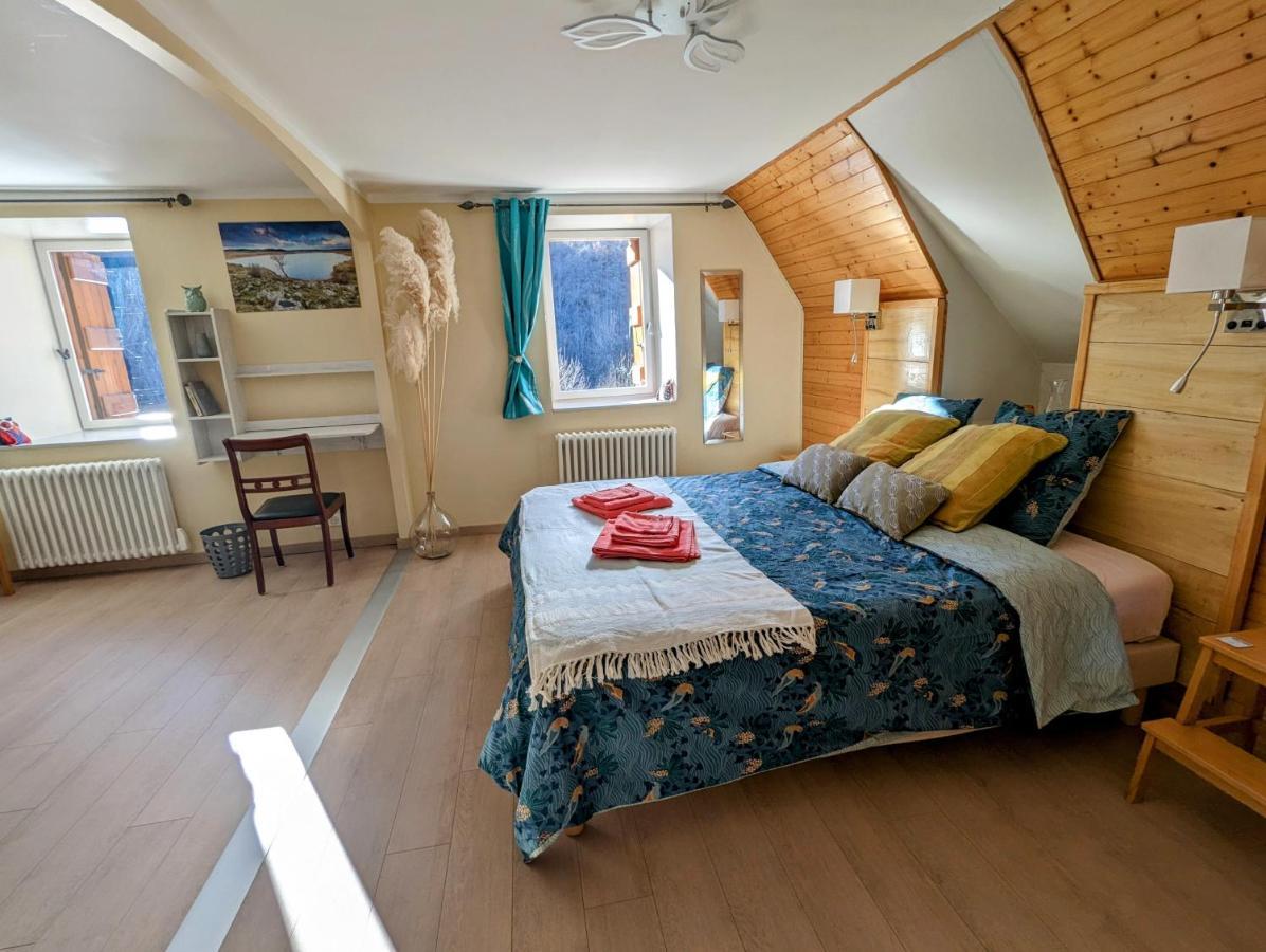 Chambres D'Hotes Le Lepadou-Bas Сен-Шелі-д'Обрак Екстер'єр фото